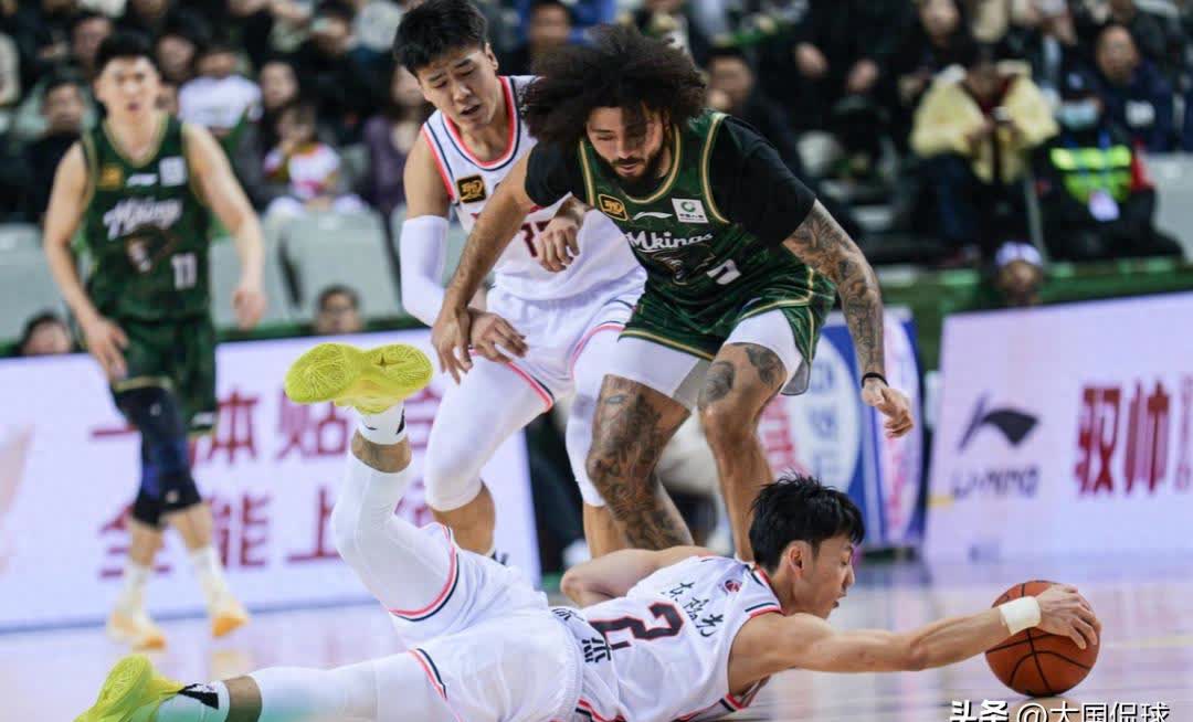 CBA俱乐部杯队员犯规5次被罚出场
